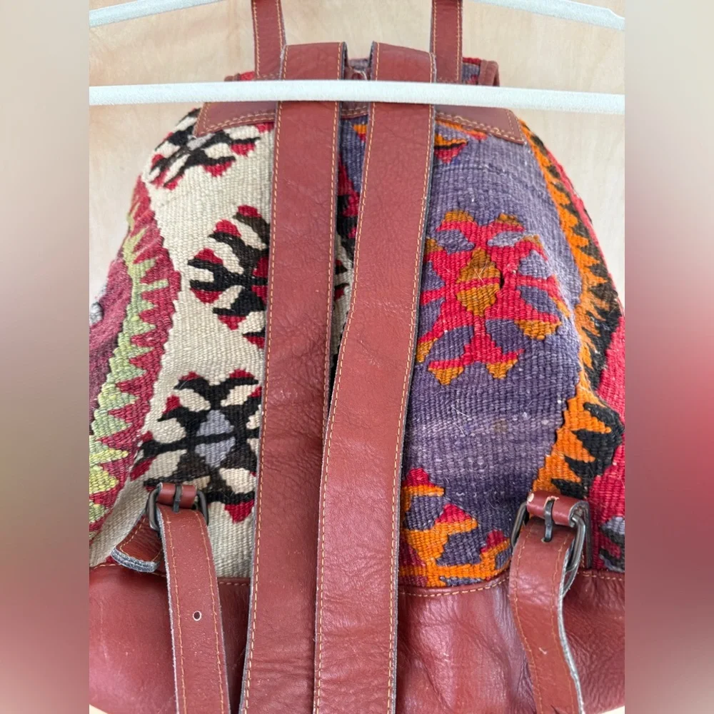 Vintage Wool Patterned Women's Backpack - Picture 12 of 14